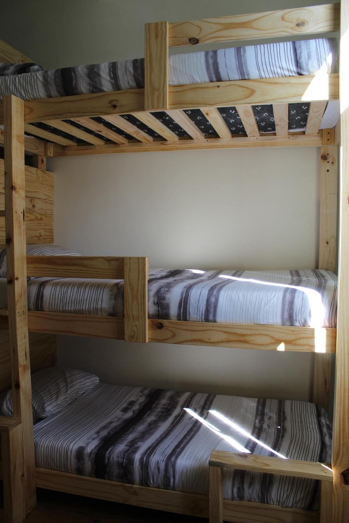 Urban Hive Backpackers Hostel เคปทาวน์ ภายนอก รูปภาพ