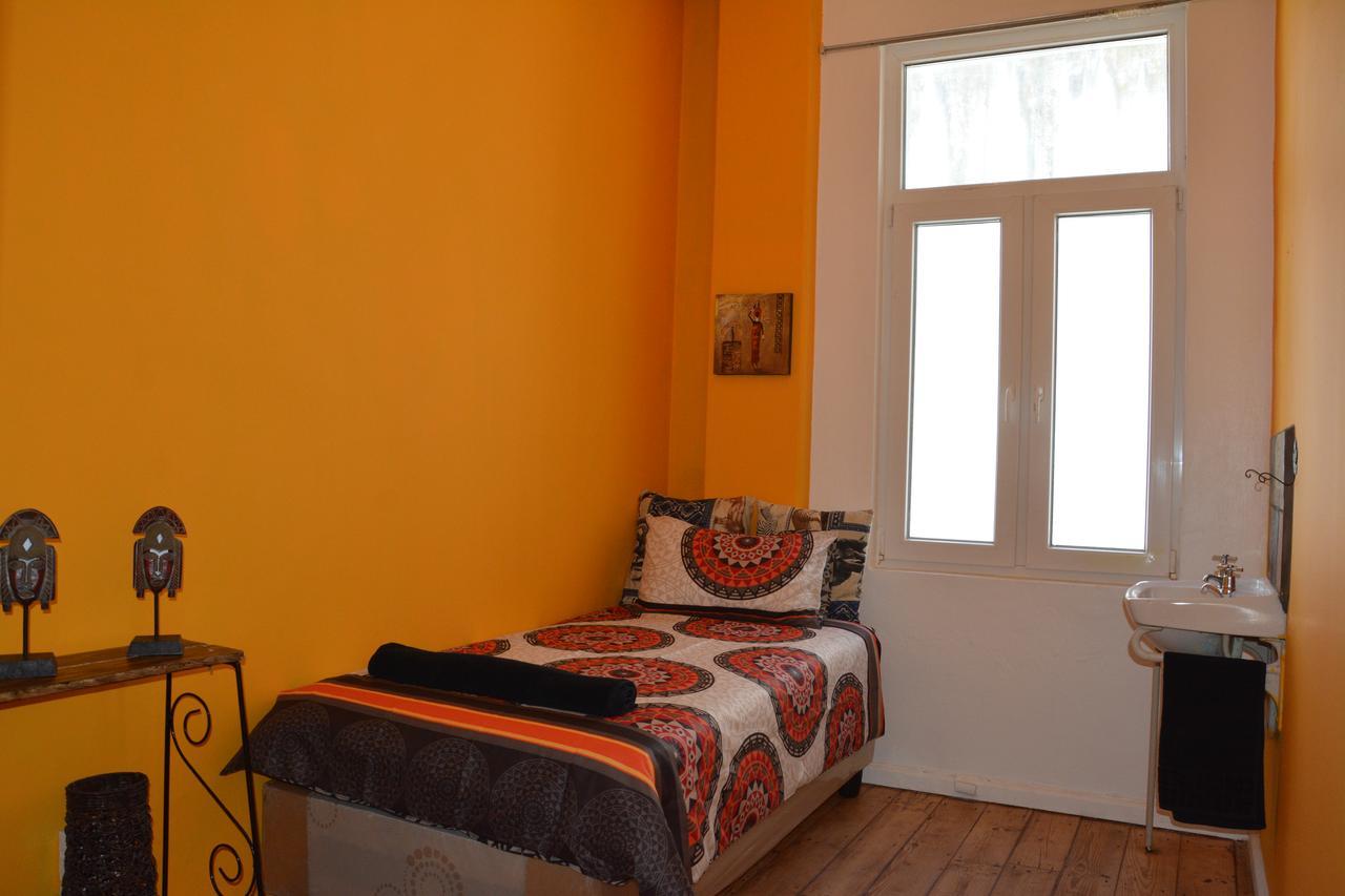 Urban Hive Backpackers Hostel เคปทาวน์ ภายนอก รูปภาพ