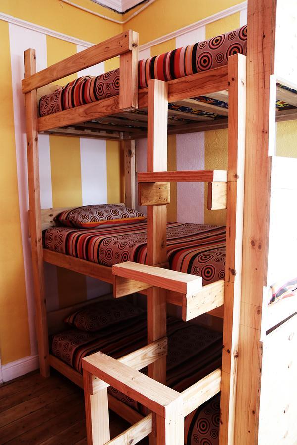 Urban Hive Backpackers Hostel เคปทาวน์ ภายนอก รูปภาพ