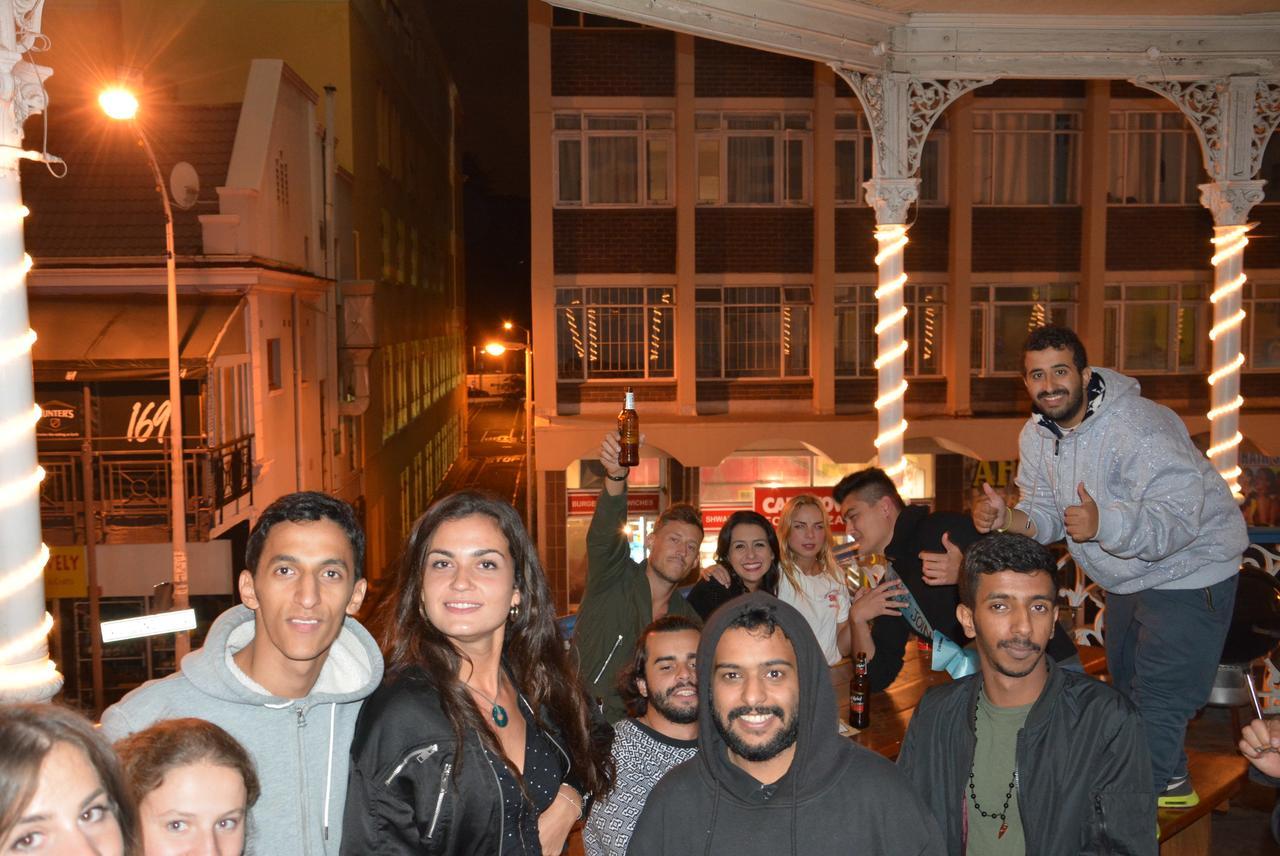 Urban Hive Backpackers Hostel เคปทาวน์ ภายนอก รูปภาพ