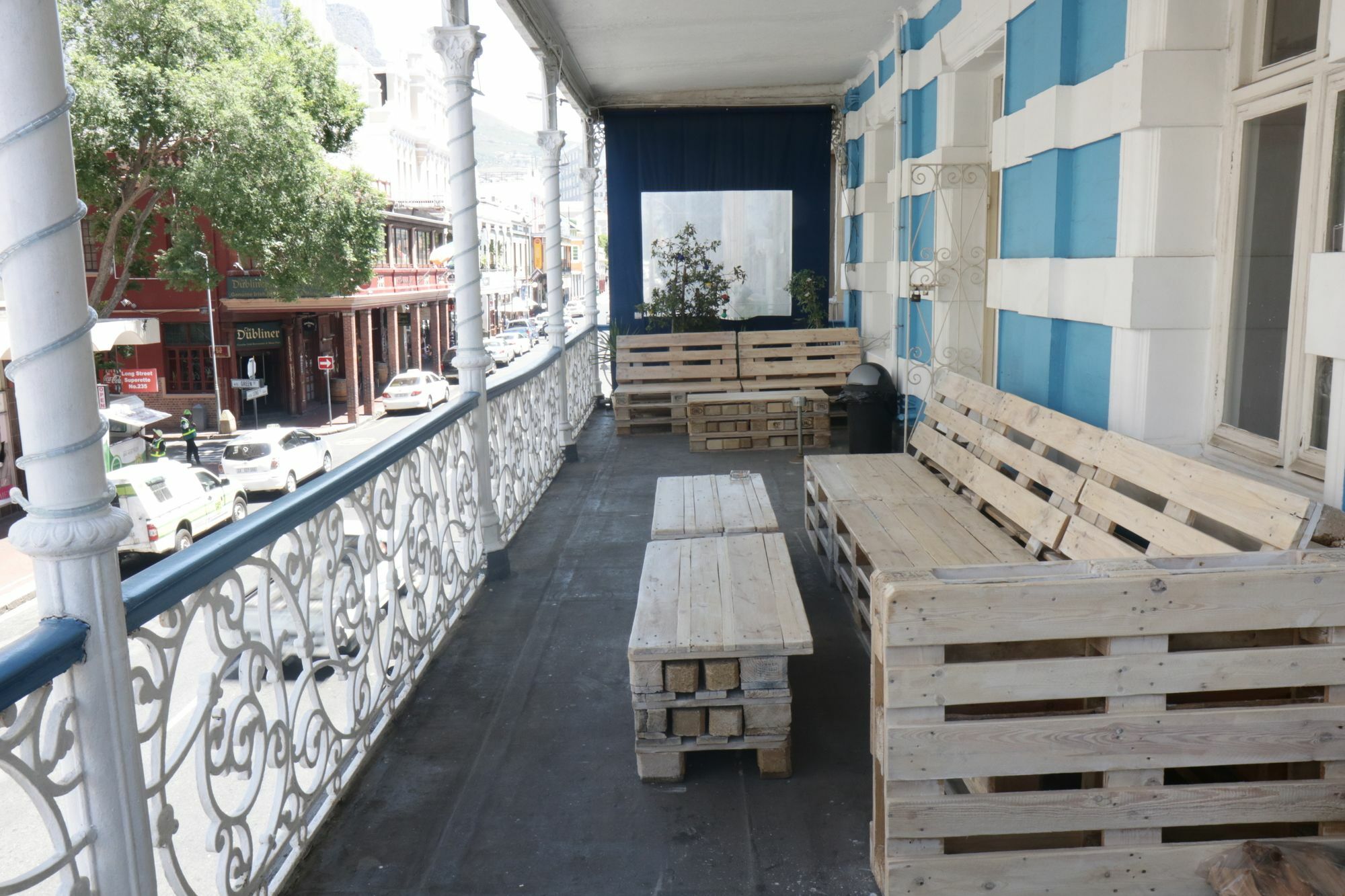 Urban Hive Backpackers Hostel เคปทาวน์ ภายนอก รูปภาพ