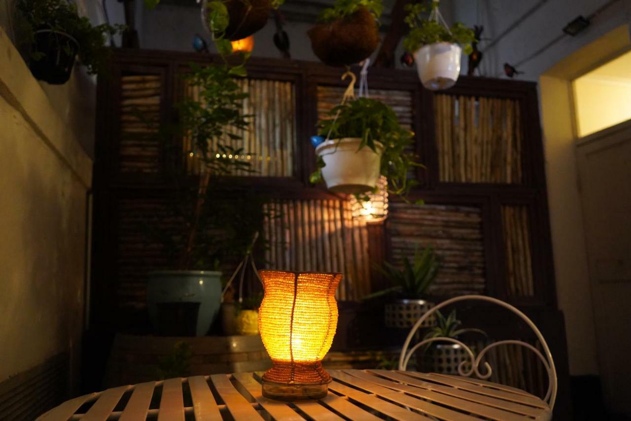Urban Hive Backpackers Hostel เคปทาวน์ ภายนอก รูปภาพ
